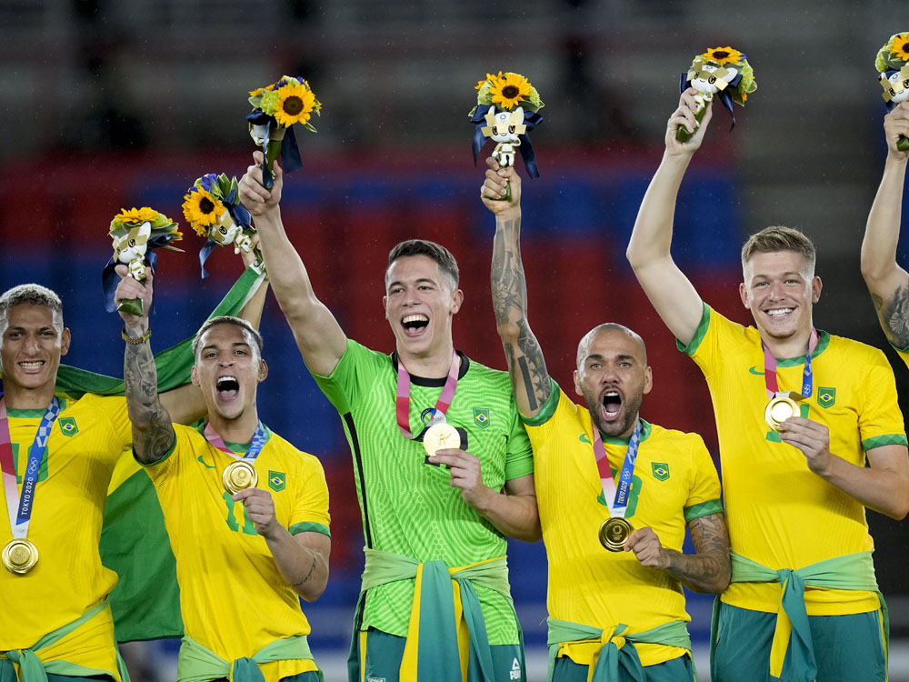 巴西足球奪金運動員未有穿上中國品牌匹克贊助服裝，而是穿上贊助巴西足球隊的Nike球衣。路透社圖片