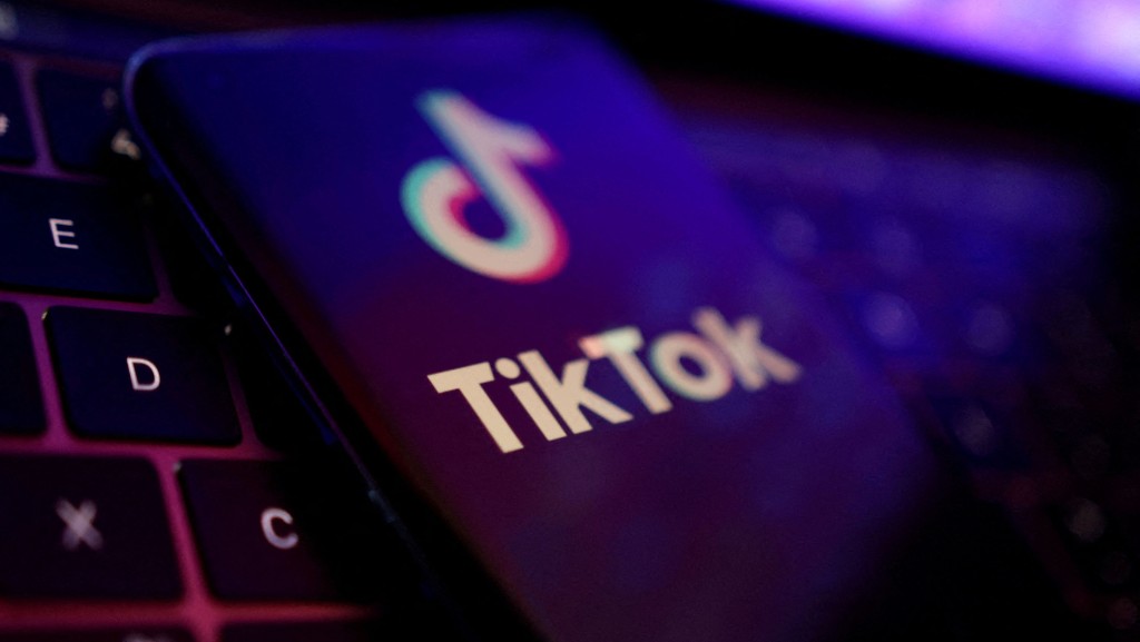 早前南卡羅來納州州長麥克馬斯特也要求州政府內一個部門採取行動，制止州政府手機和電腦使用 TikTok。REUTERS
