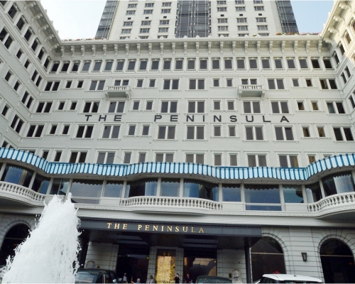 半島酒店擬推疫苗獎勵計畫,以鼓勵員工接種疫苗。資料圖片
