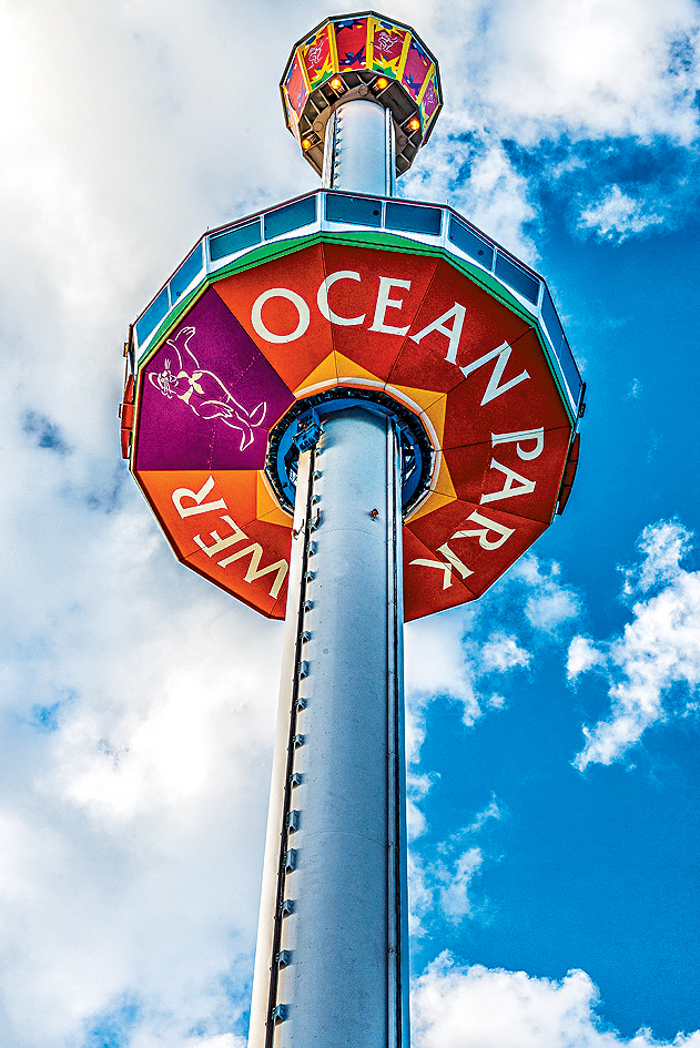 「海洋摩天塔」前晚運作期間出現故障，17名乘客被困近2小時。