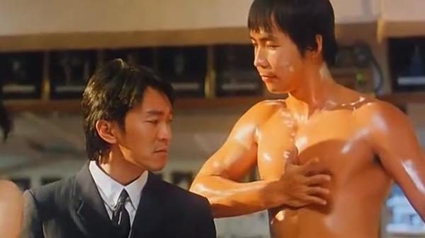 林偉亮於周星馳電影《97家有囍事》飾演震波型男令人印象深刻。