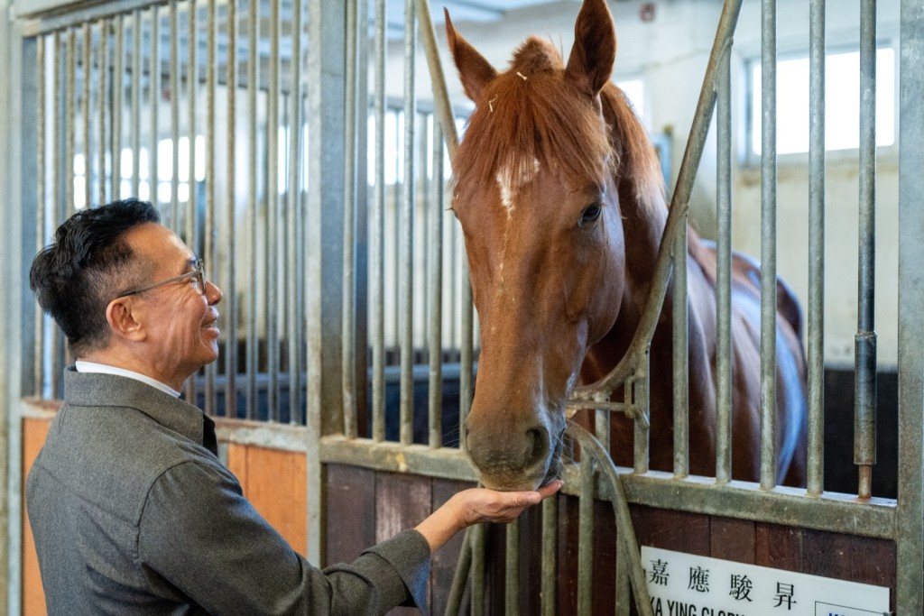 梁錫光坦言，能靠獎金平衡養馬支出的馬主，只屬幸運少數。