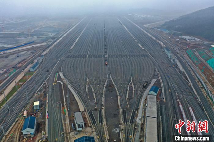 中國高鐵鐵路車場。