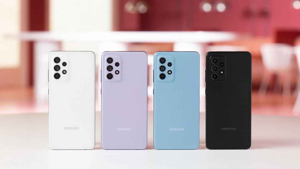 Samsung今日舉行的「Galaxy Awesome Unpacked」發佈會,公佈了A52 5G、A52及A72三款新作,但只有圖中的A52 5G會在本地推出。