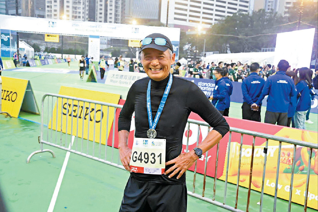 ■「影帝」周潤發參加10公里賽。