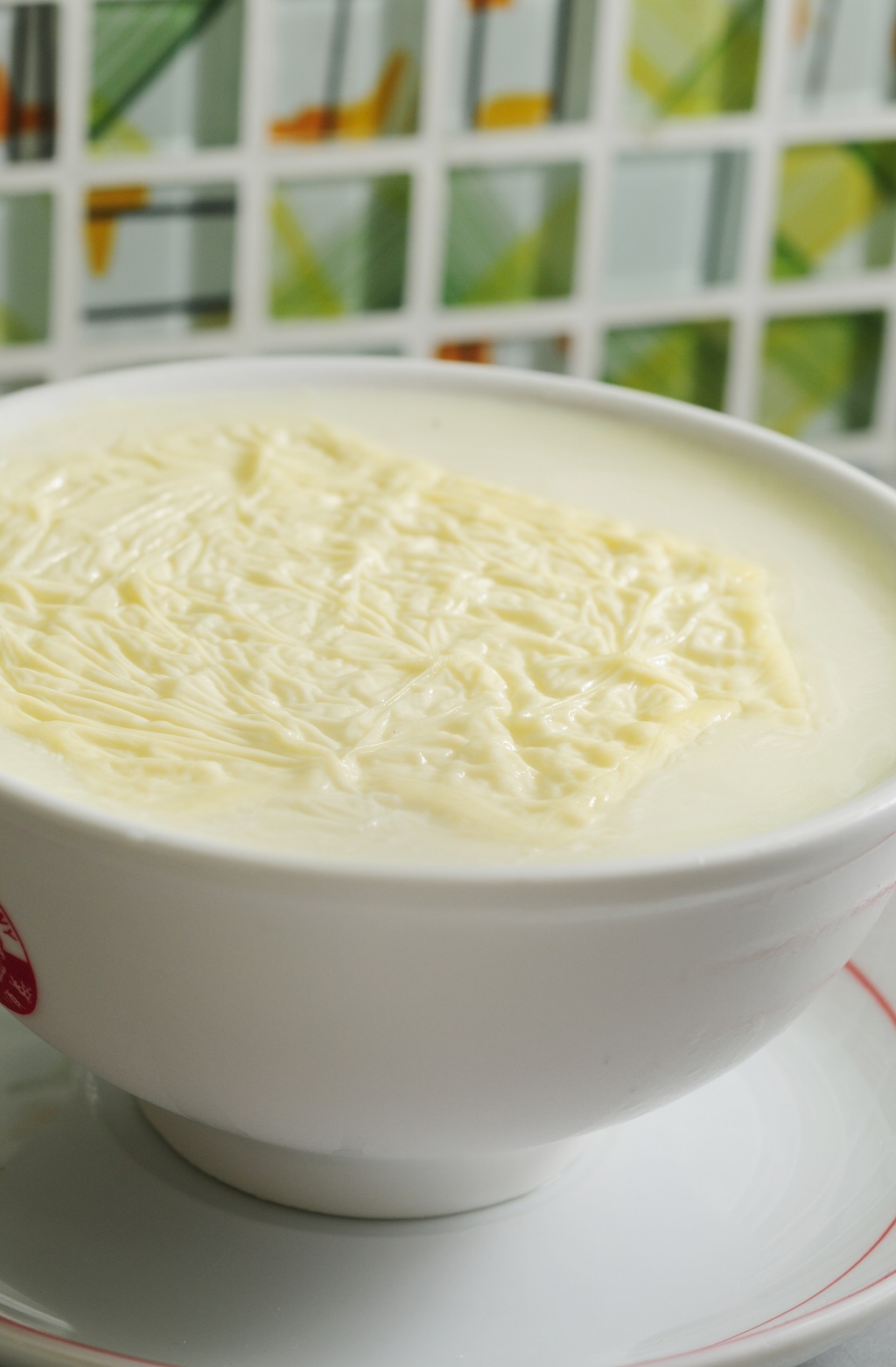 捧场客大多为招牌的双皮奶而到义顺。