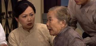 今年94歲的許碧姬曾是無綫「御用婆婆」,演出過多部劇集,不過大多只是得幾句對白的跑龍套角色。 今年94歲的許碧姬曾是無綫「御用婆婆」,演出過多部劇集,不過大多只是得幾句對白的跑龍套角色。