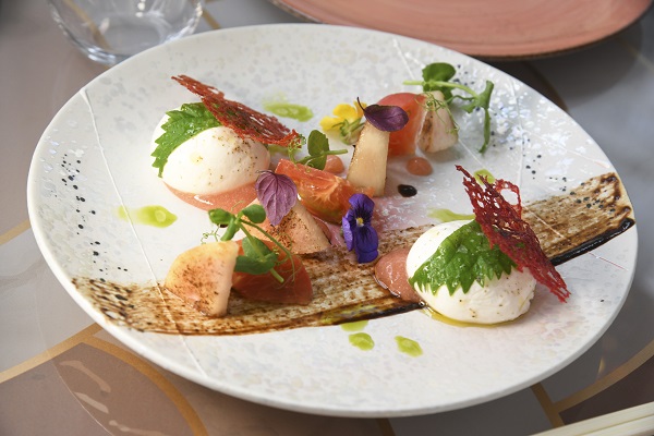 Tokyo Burrata $198
將日本當季的水蜜桃及番茄,配以意大利水牛芝士,色彩斑斕,充滿盛夏氣息。