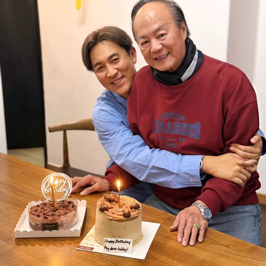 譚俊彥生日從後擁抱爸爸狄龍，頭貼頭的畫面超有愛，盡顯孝心。