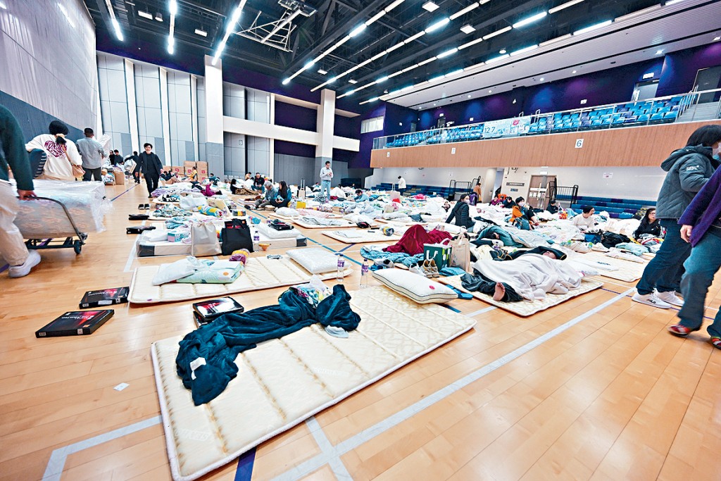 大埔宏福苑五級火至今造成嚴重傷亡,千多戶居民痛失痛失至親及家園,全城深感悲痛。 大埔宏福苑五級火至今造成嚴重傷亡,千多戶居民痛失痛失至親及家園,全城深感悲痛。