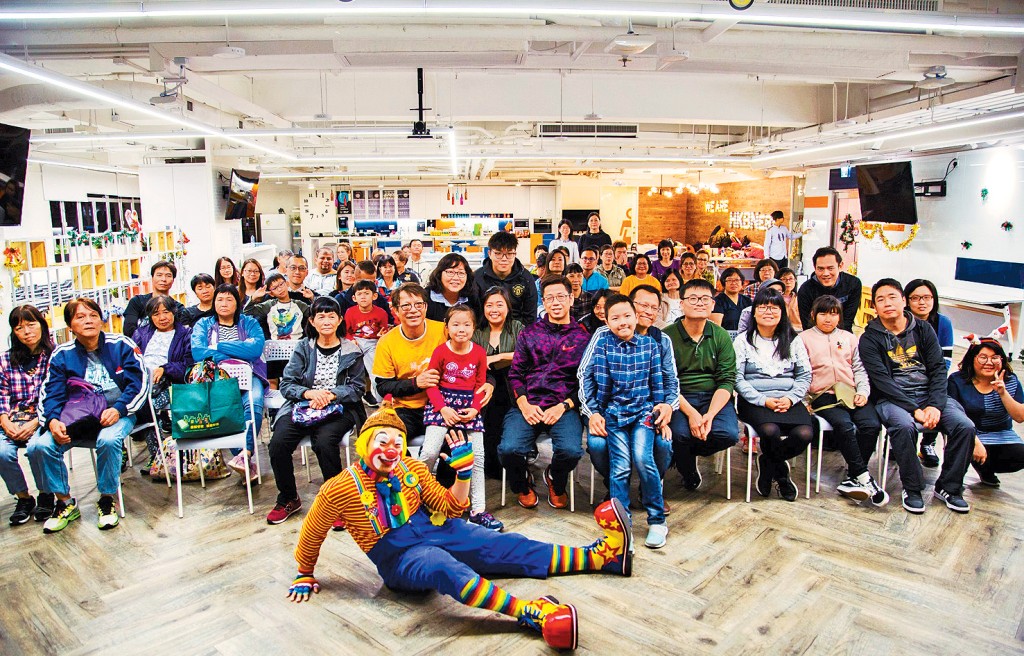 邵日贊投身服務聾人廿載。