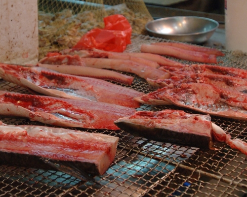 九龍城街市一魚檔鯇魚樣本驗出孔雀石綠。資料圖片,非涉事魚檔