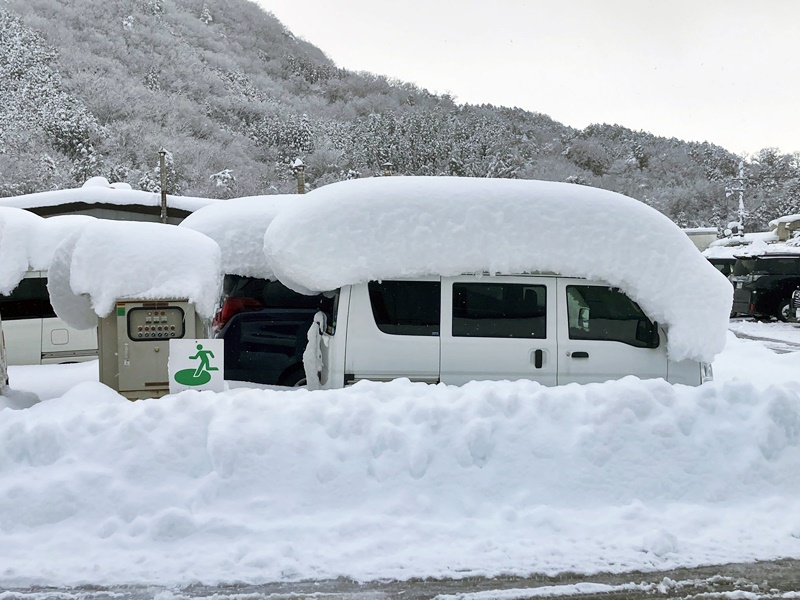 日本京都、兵库及滋贺等地所在的北近畿，均录得创纪录的降雪量。Twitter