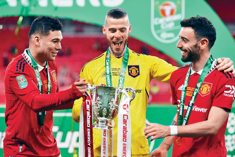 卡斯米路（左）效力曼聯4年，贏得兩座冠軍。