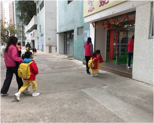 教育局指,學方若發現學童身上有受虐情況,也應向局方通報。