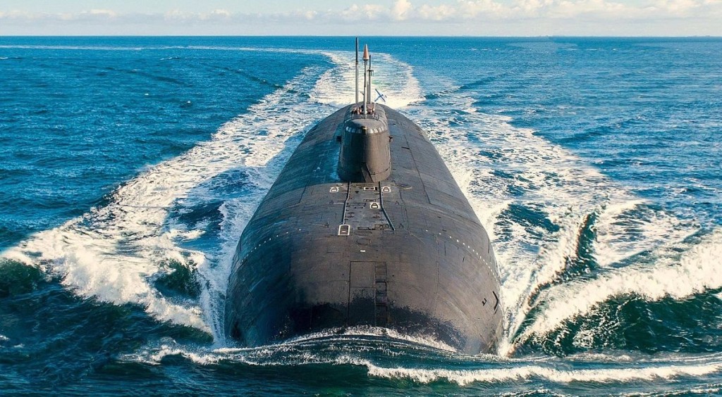 別爾哥羅德號船體長達182米，排水量近2萬4000噸，最多能搭載6枚波賽頓核魚雷。