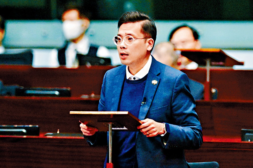 立法會議員梁文廣指,數字反映今屆區議員盡責履職。