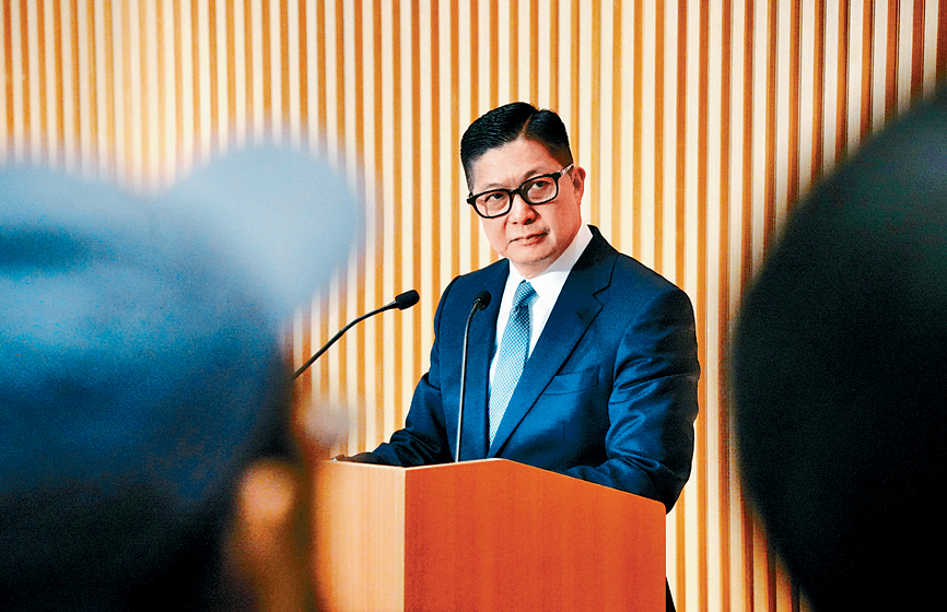 鄧炳強強調，「黎智英案」的判決與新聞自由完全無關，是黎利用新聞作為幌子，作出危害國家安全的行為。