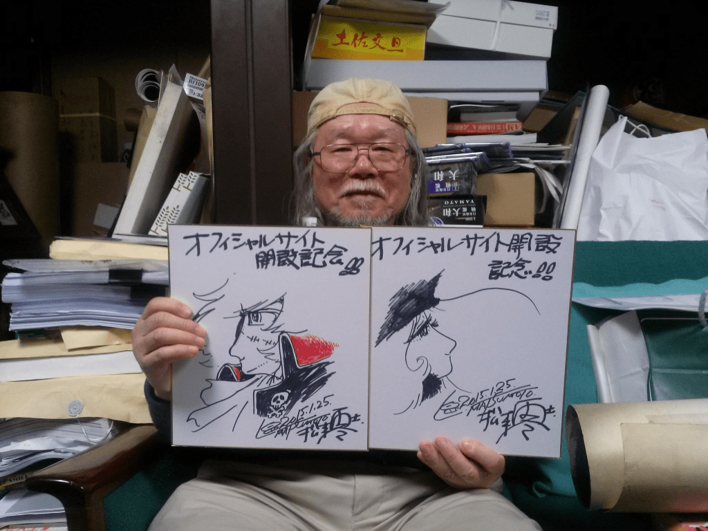 日本漫畫家松本零士展示簽名手繪畫。twitter圖片