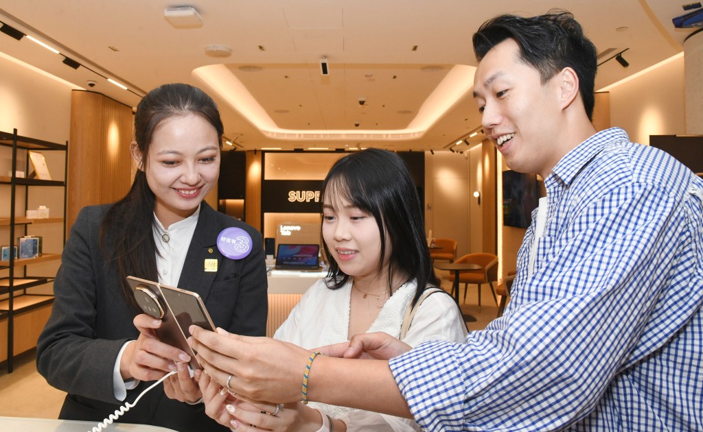 林嘉妙認為,科技產品要走進生活才有意義,會因應顧客需求提供合適方案。 林嘉妙認為,科技產品要走進生活才有意義,會因應顧客需求提供合適方案。