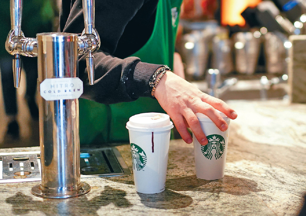 星巴克的成功，讓其他咖啡品牌的陸續出現。AP圖片