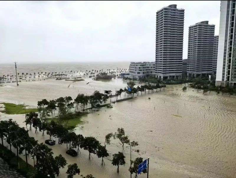 珠海香洲區拱北情侶路。