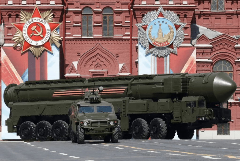 俄羅斯擁有亞爾斯導彈系統，射程達12,000公里，可攜帶多枚核子彈頭。路透社