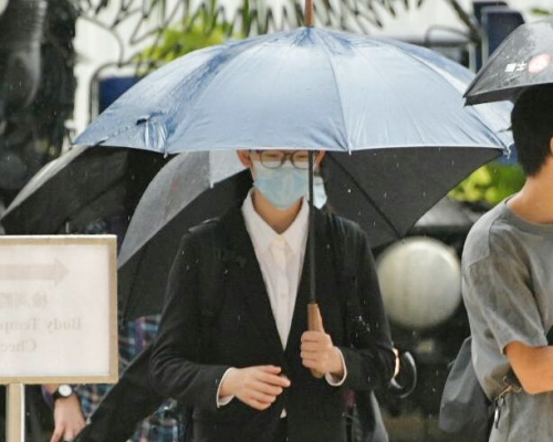 被告韓德芳。