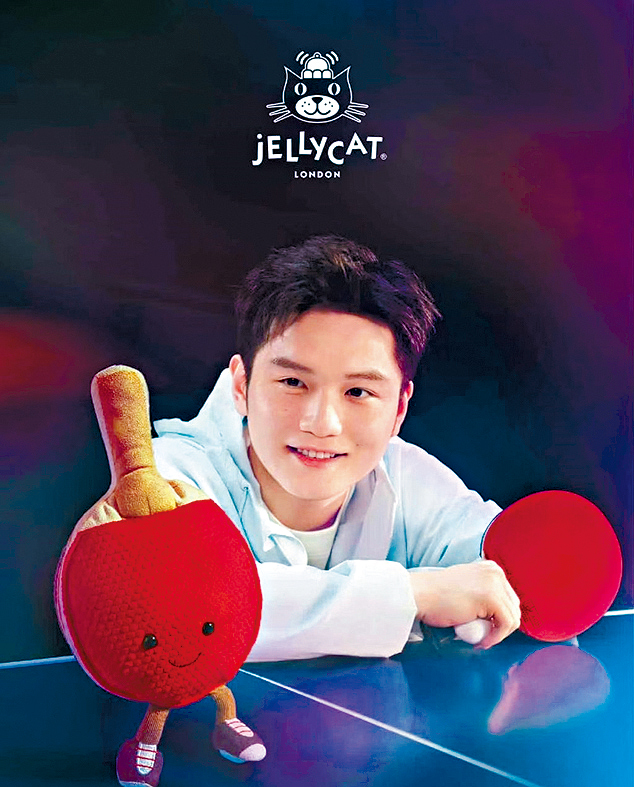 樊振東代言嘅乒乓球拍公仔都賣斷市，3日要補2次貨。