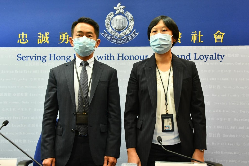 警方毒品調查科總警司鍾詠敏及毒品調查科財富調查組警司鄒祥有下午會見傳媒。