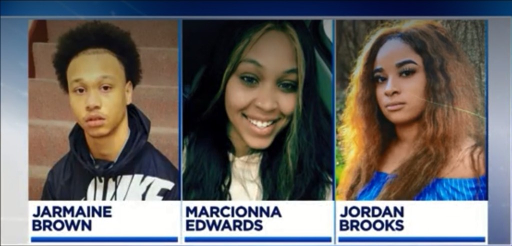 私家车上3名青年死亡。新闻截图