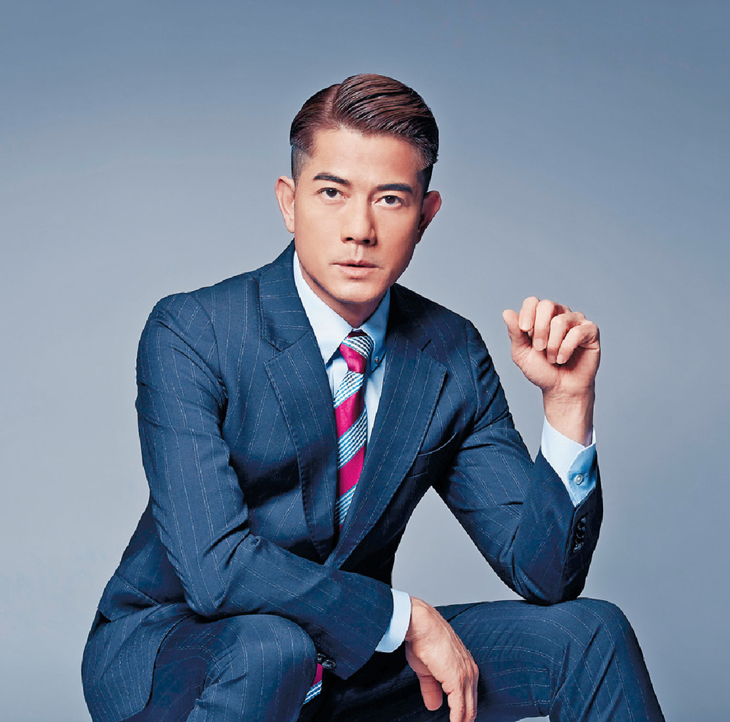 ■城城在《內幕》化身充滿正義感的律師。