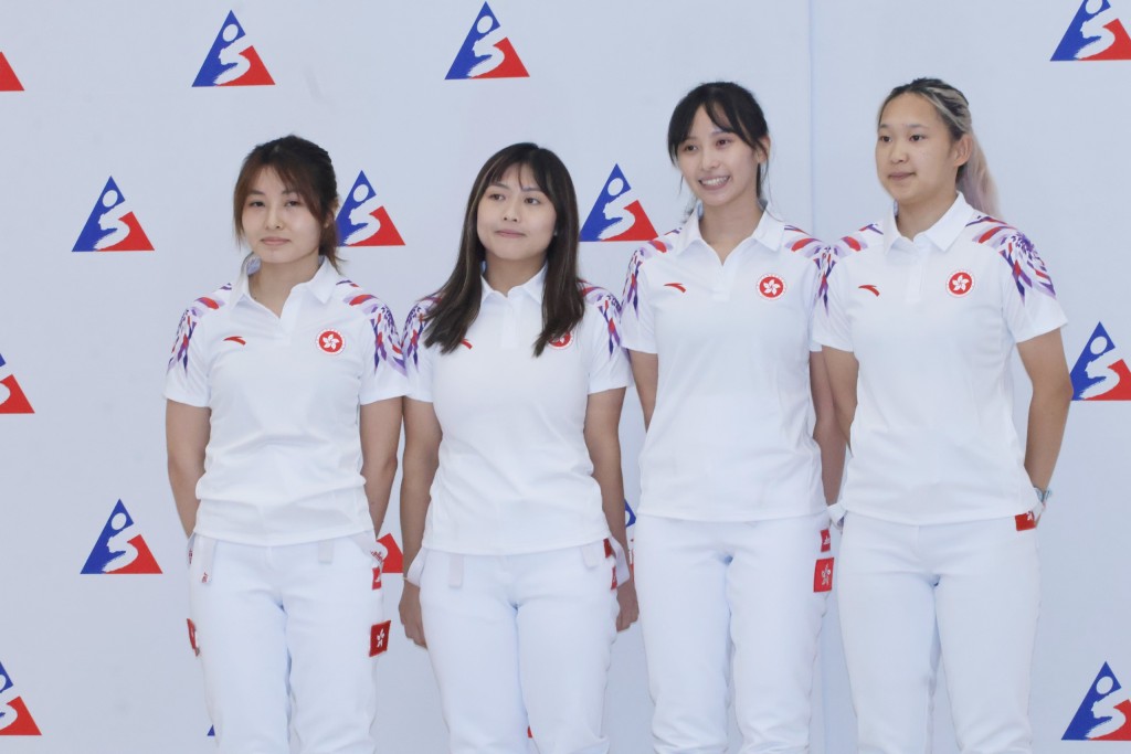 女花代表鄭曉為(左起)、關渝澄、符妤名及吳佳蔚都期待突破上屆團體第4名成績。徐嘉華攝 女花代表鄭曉為(左起)、關渝澄、符妤名及吳佳蔚都期待突破上屆團體第4名成績。徐嘉華攝