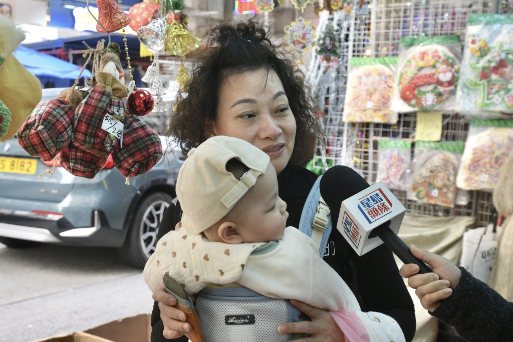 市民林小姐表示，今年聖誕節並無外遊計劃。陳浩元攝