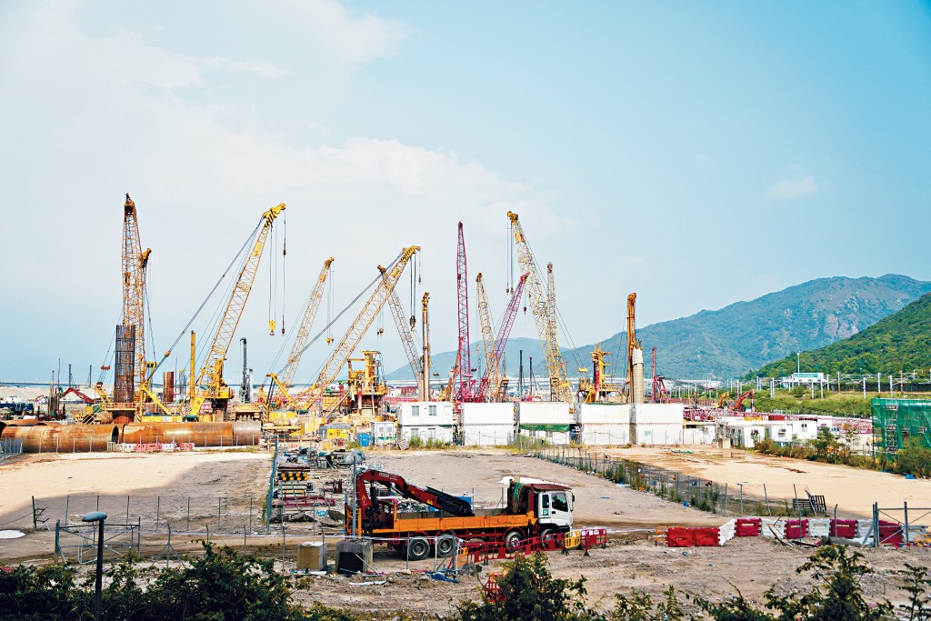 港鐵東涌東站第一期發展項目共收到33份意向書，對比去年首次推出時多出1份。