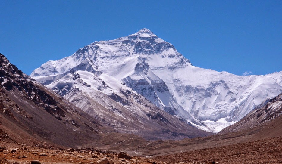 世界第一高峰珠穆朗玛峰的登山季节即将于3月展开。网上图片