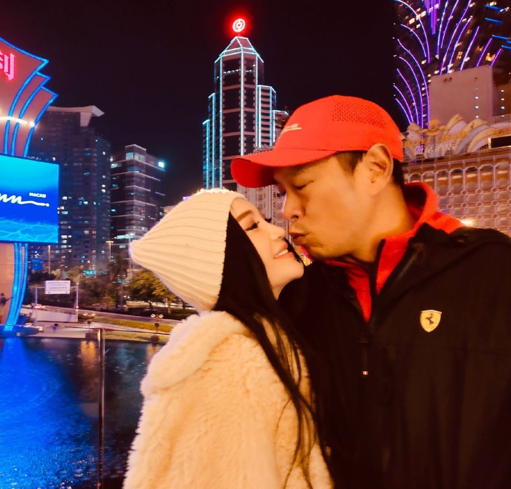 何祖光係暖男老公,就算要隔離21日都要去澳門,陪溫碧霞大除夕倒數。