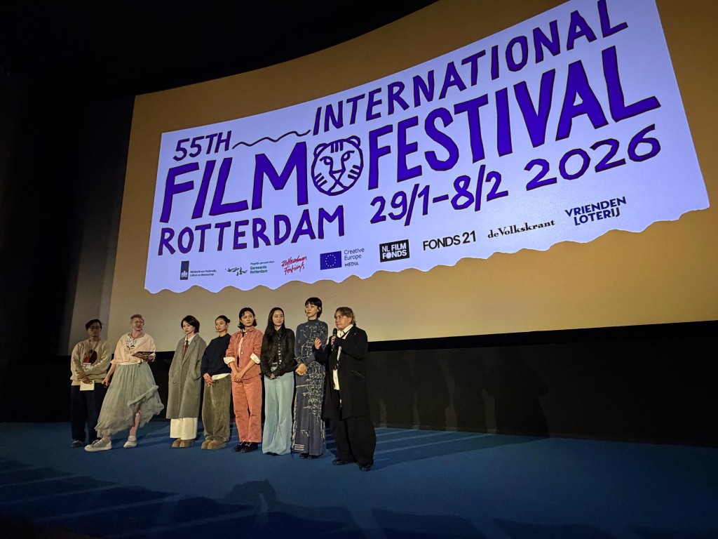 於映前與來自世界各地的觀眾近距離交流。