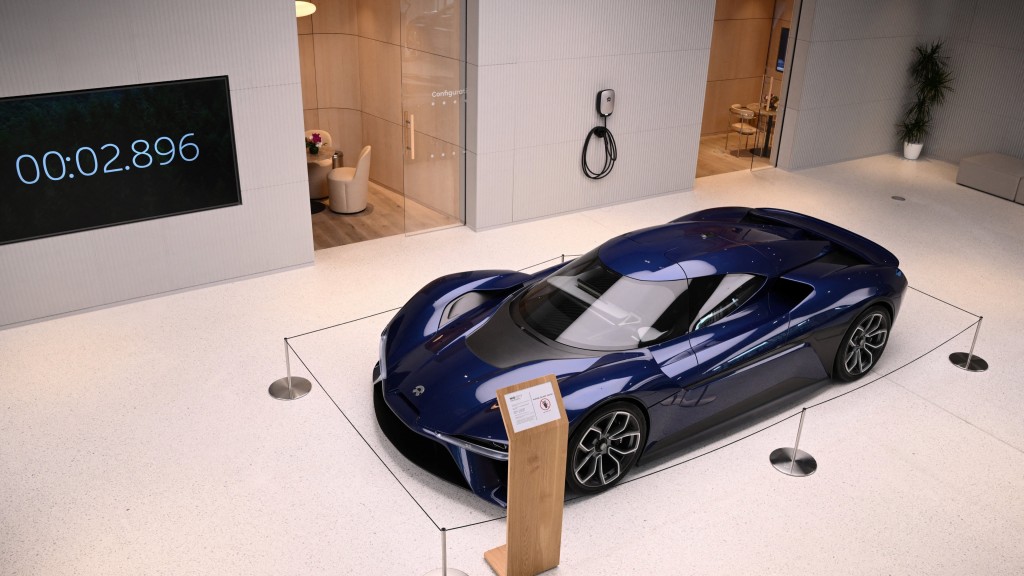 中國電動車公司蔚來（NIO）EP9跑車在德國柏林陳列室展出。 路透社