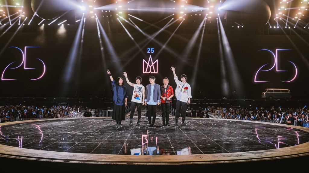 五月天演唱會首場突取消 歌迷斥40分鐘綵排無誠意：絕對唔收貨