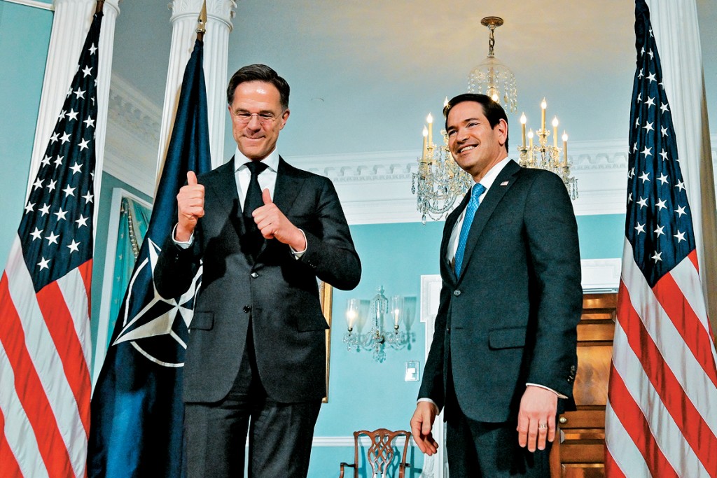 美卿魯比奧（右）周三在華盛頓會晤北約秘書長呂特。