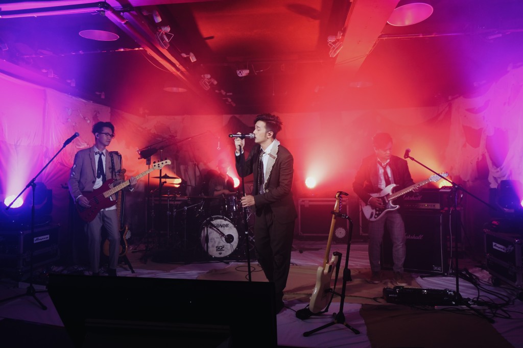 Dear Jane網上直播音樂會,獲近萬歌迷支持。