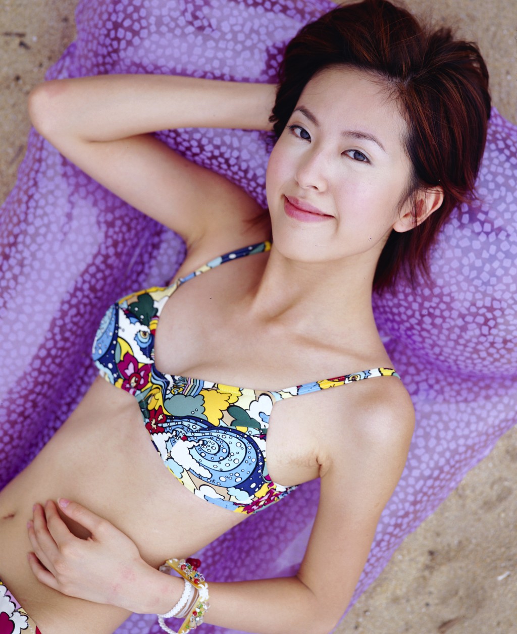 唐詩詠加入TVB前做過model。