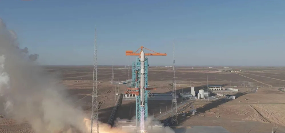 朱雀三号遥二运载火箭发射成功。
