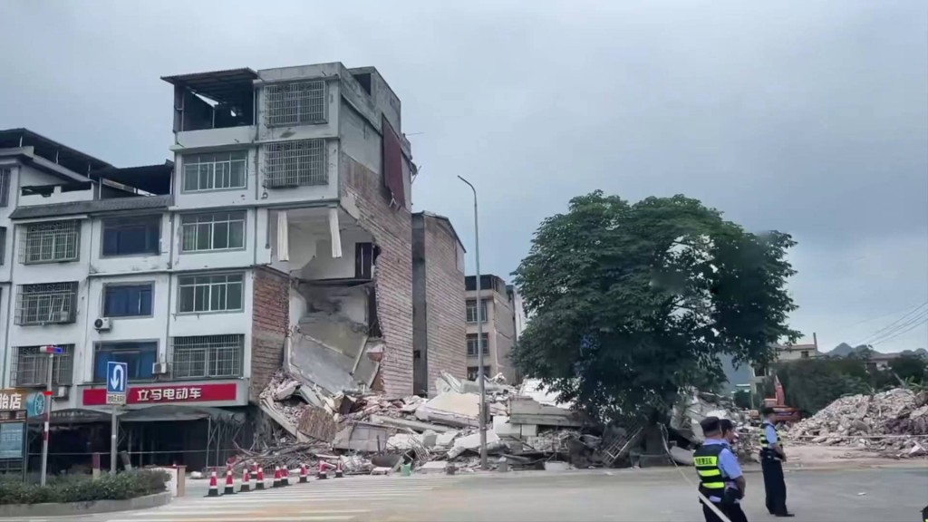 广西柳州5.2级地震现场。 新京报