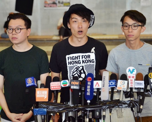 民陣召集人岑子杰（中）繼續要求撤回6.12暴動定性。
