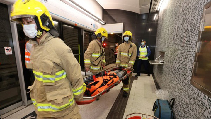 東鐵綫過海段完成聯合緊急救援演習。