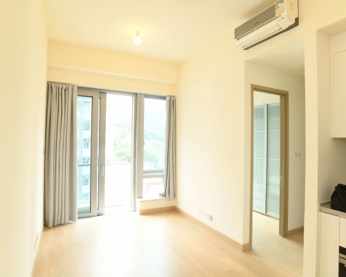 這是Island Residence中層C室,實用面積499方呎,設2房2廳。