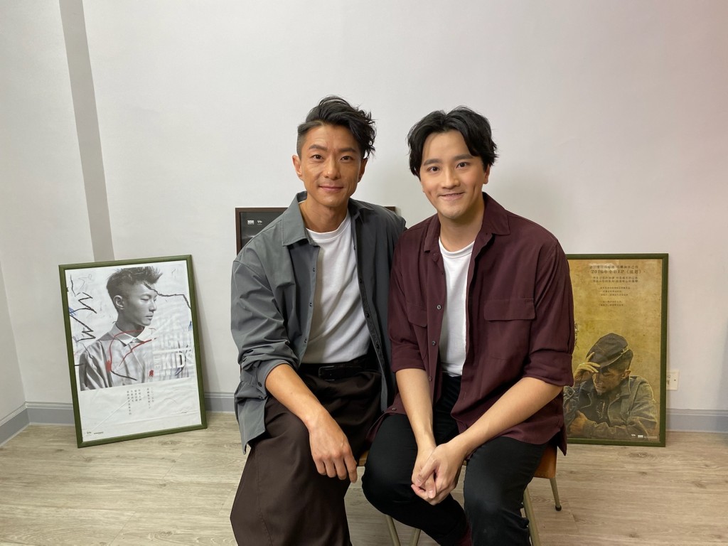 周國賢(左)日前接受TVB娛樂新聞台節目《StarTalk》主播許文軒專訪。