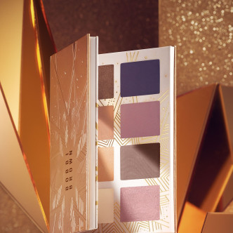 Bobbi Brown Opalescent Dream 8色眼影盤/$380,結合乳白色調、紫色、玫瑰色、裸色及吸睛的金屬色,讓你輕鬆打造派對造型。
